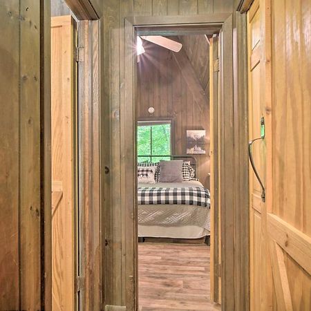 Snuggle Inn In The Heart Of Chalet Village! Gatlinburg Bagian luar foto