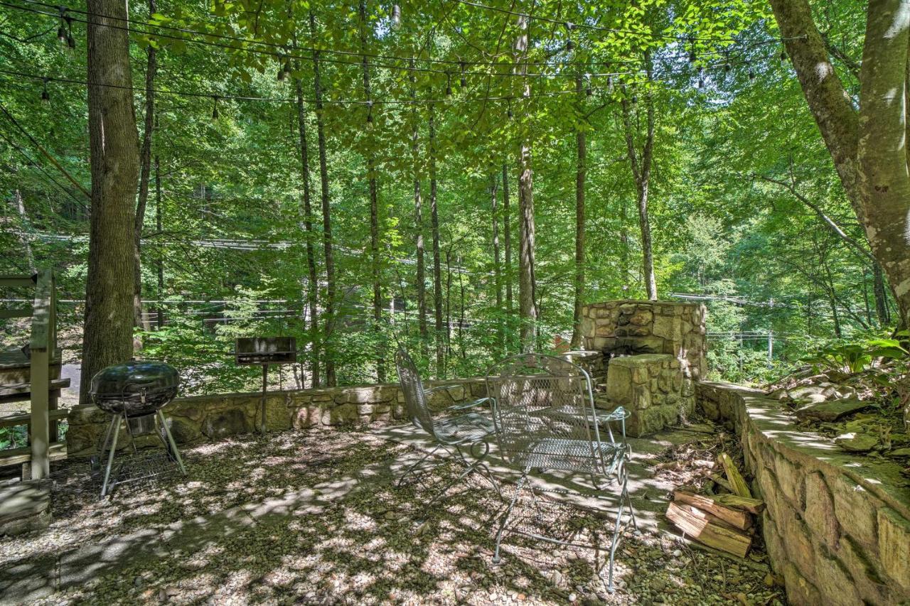 Snuggle Inn In The Heart Of Chalet Village! Gatlinburg Bagian luar foto