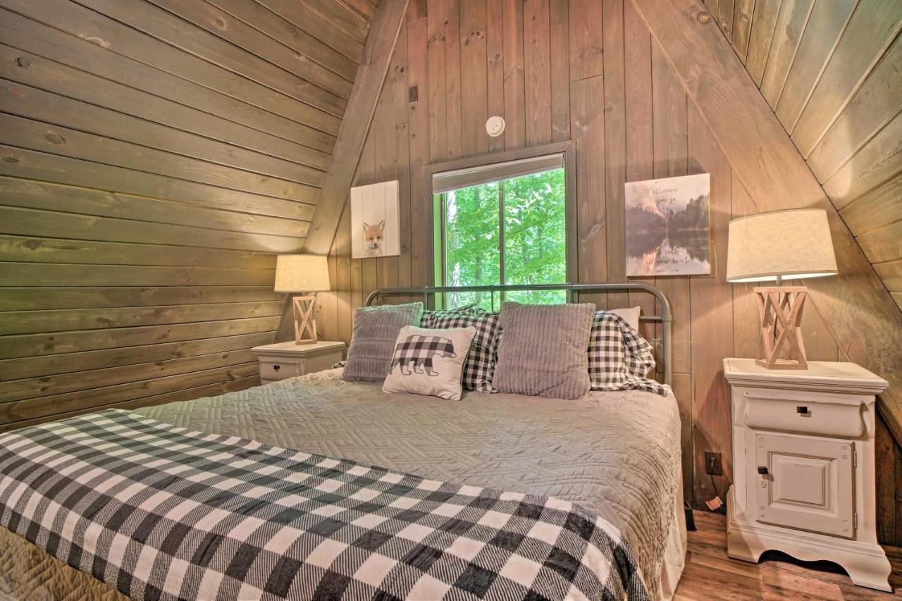 Snuggle Inn In The Heart Of Chalet Village! Gatlinburg Bagian luar foto