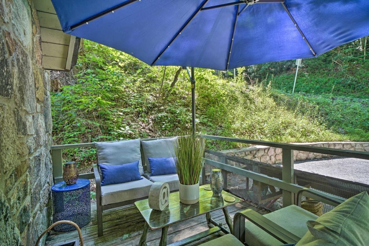Snuggle Inn In The Heart Of Chalet Village! Gatlinburg Bagian luar foto