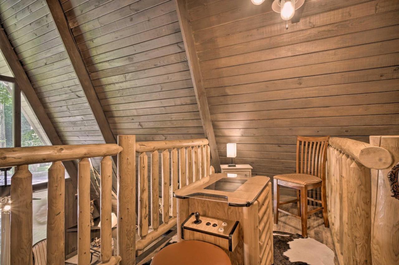 Snuggle Inn In The Heart Of Chalet Village! Gatlinburg Bagian luar foto